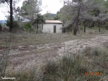 terrain agricole 11916m2  constructible si inscrit agricole et activité qui oblige à résid