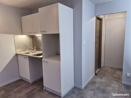 studio de 21 m² entièrement refait à neuf