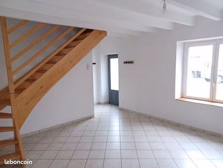 maison de bourg à chateaugay