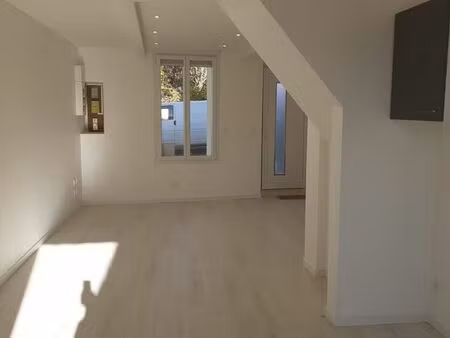 maison avec 3 chambres