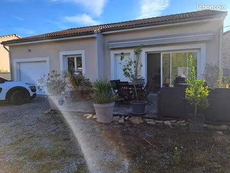 villa 4 pièces 97 m²
