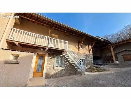 ferme 6 pièces 151 m²
