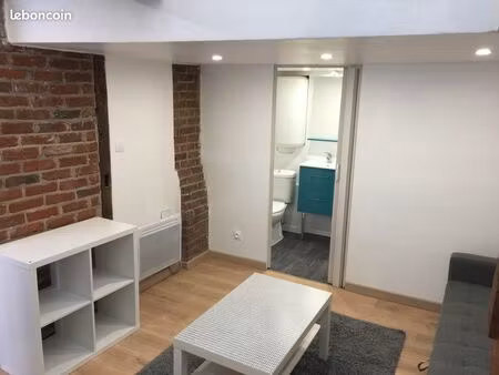 joli studio meublé et calme