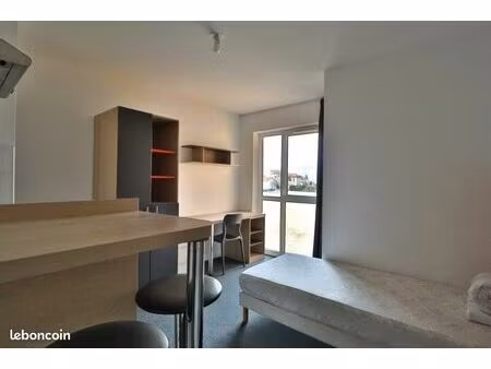 studio étudiant meublé et tout équipé en face de y school