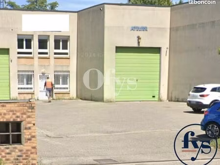 local d'activité 350 m²