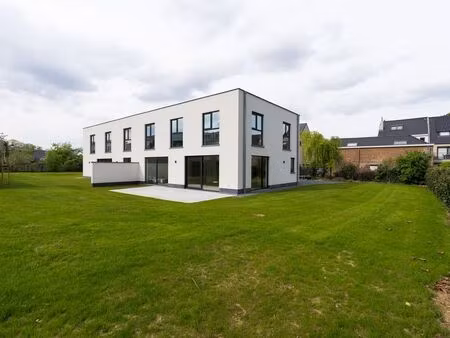 maisons neuves de standing (4-5ch/2sdb) prêtes à vivre ! à wezembeek-oppem à partir de € 9