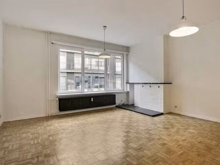 appartement à louer à antwerpen € 850 (ljuxz) - immo bib | zimmo