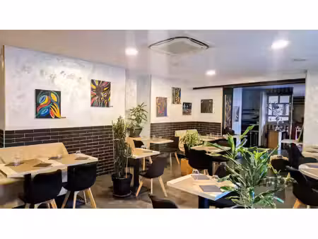 à vendre – fonds de commerce restaurant / bar – licence iv – emplacement n°1 à cluses