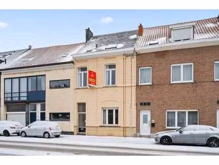 maison unifamiliale de caractère avec potentiel