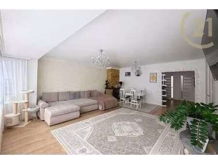 appartement prêt à emménager avec terrasse.