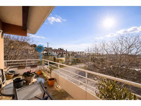 a vendre dept 30 (gard) vauvert appart t4 avec balcon et dou