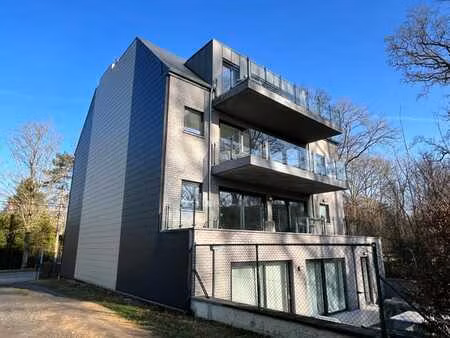 magnifique appartement / penthouse 3 chambres avec terrasse