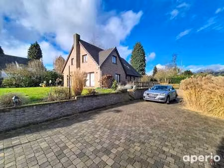 spacieuse villa 4 chambres sur terrain 14ares