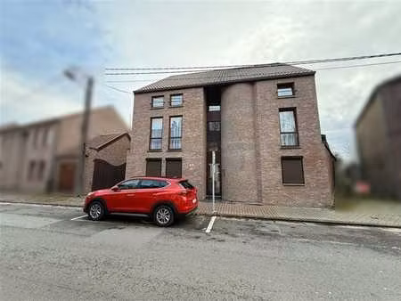 immeuble de rapport : 3 appartements avec 3 garages