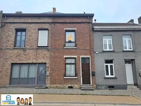 chouette maison avec revenu locatif