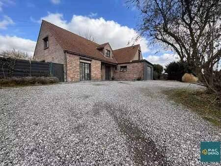 villa ±194m² sur 8a11ca  5ch  jard  gge+parking  vmc  ccm