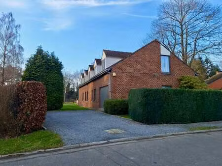 villa lumineuse de 4ch au calme proche de tout - peb c