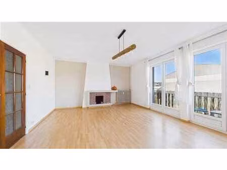 magnifique appartement 2 chambres avec garage