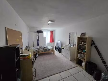 1 à 3 chambre(s) etudiants   dans une copropriété .