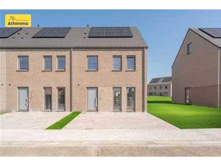 belle maison neuve 3ch  basse énergie  panneaux pv  équipeme