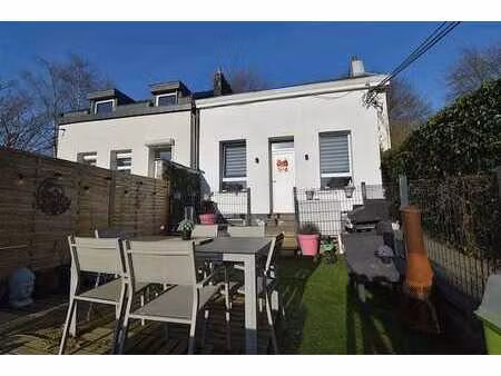 charmante petite maison en excellent état + jardin