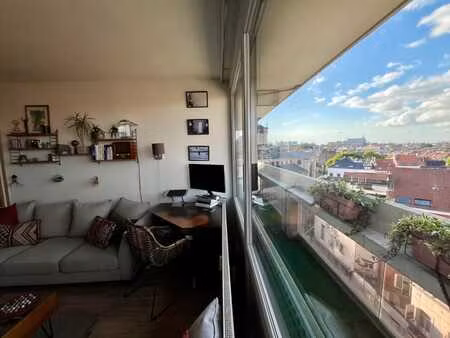 appartement lumineux avec terrasse et vue exceptionnelle ?