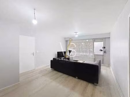 superbe rez-de-chaussee 3 chambres avec terrasse !