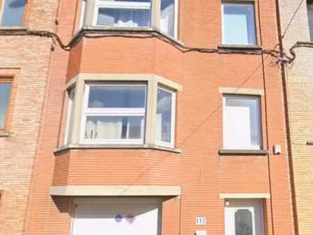 maison bel étage 3 ch - garage - véranda - terrasse - jardin