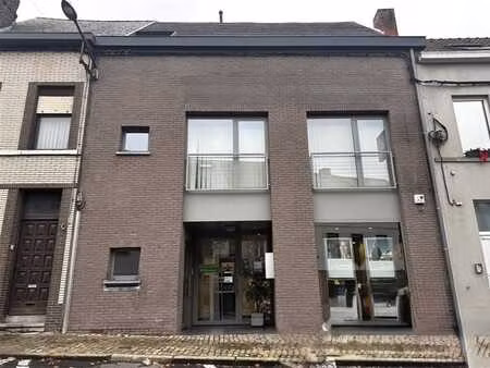 bureaux modernes au centre de flobecq