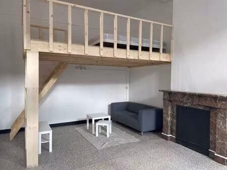 studio meublé avec chambre en mezzanine