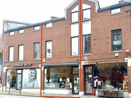 immeuble commercial sur 3 niveaux +/- 100 m²