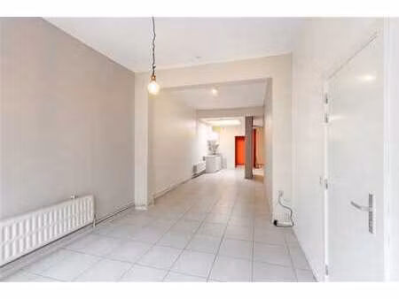 immeuble de rapport comprenant 2 appartements