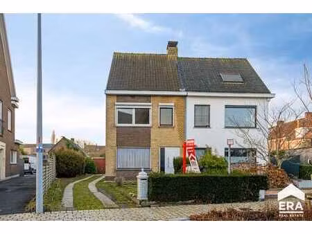 propriété semi-ouverte à vendre