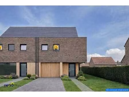 magnifique maison neuve casco avec garage et beau jardin !