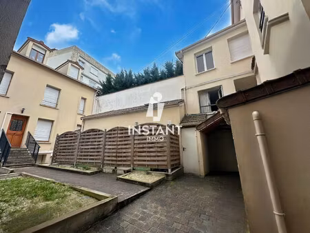 creteil village - rue pietonne - studio