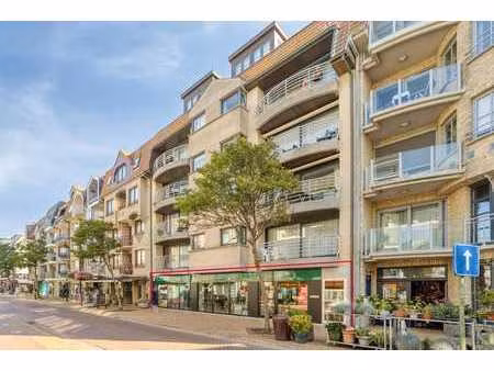 propriété commerciale à vendre dans un emplacement privilégi