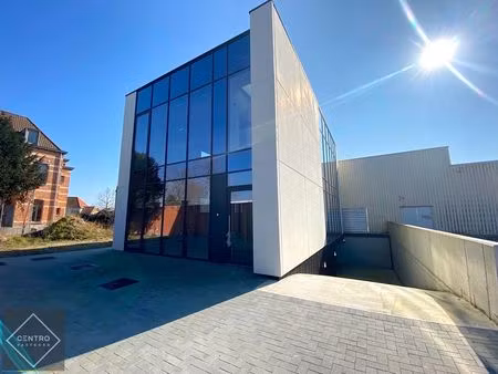 bien professionnel à louer à sint-pieters € 1.450 (ljumt) | zimmo