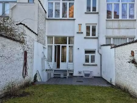 quartier européen - appartement 1 chambre + jardin