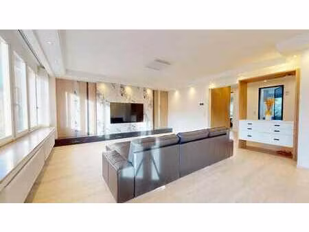 parc de la woluwe: superbe appartement 3 ch renove +/- 180m2