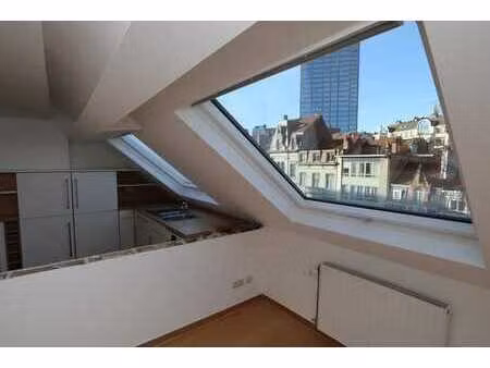 studio duplex dans bel immeuble art déco étangs d'ixelles