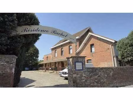 a deux pas du shape ! location meublé