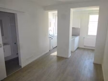 studio proche de louise  flagey