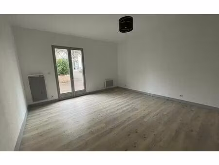 location appartement  56 m² t-2 à limoges  490 €