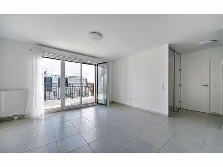 location appartement  60.2 m² t-2 à sainte-geneviève-des-bois  1 206 €