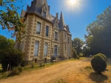 maison 18 pièces 575 m²