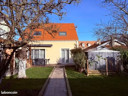 pavillon neuf de 2018 + dépendance entièrement aménagée à louer sur mitry mory