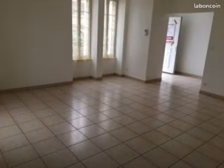 a louer t3 en duplex à cognac