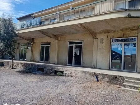 location local commercial