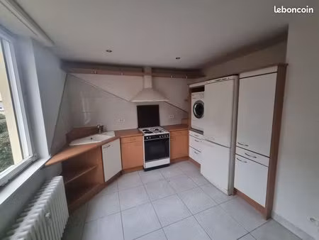 colmar proche centre/ f2 de 55m² au 1er étage