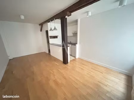 studio 1 pièce 24 m²